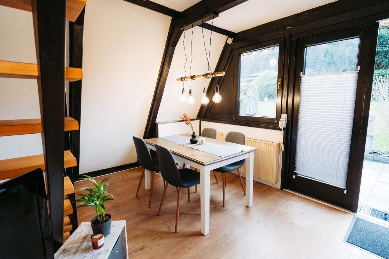 Holiday home Gemuetliches Nurdachhaus Im Naturparadies Mit Sauna - Erholung Pur Bad Wunnenberg